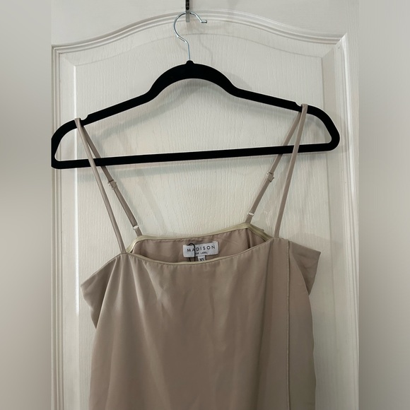 NWT Madison the Label Faux Wrap Dress - Picture 2 of 10